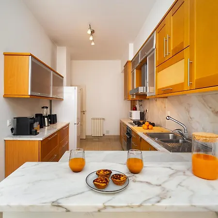 Whome Artsy In The Heart Of Chiado Lisboa