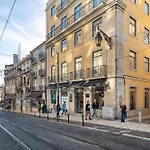 Апартаменти Whome Artsy In The Heart Of Chiado *